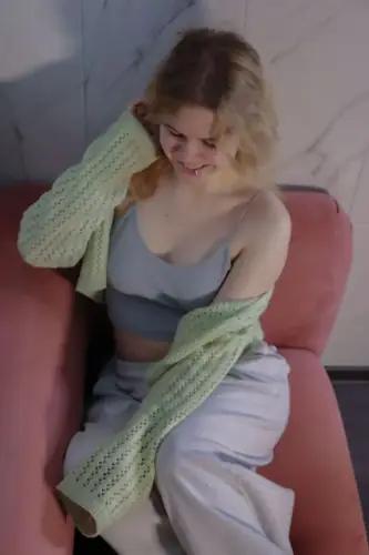 Elizabeth - skinny
