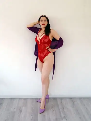 Isabeau Roseart - roleplay