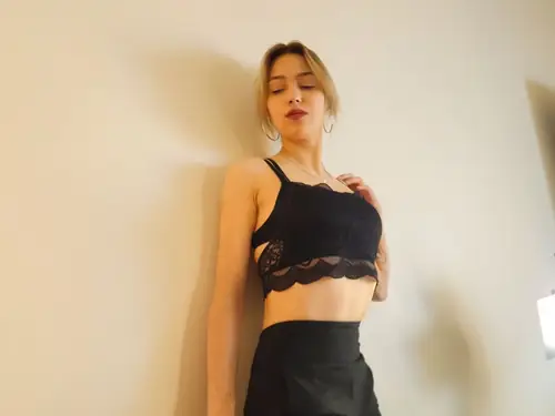 Alysia - dominatrix