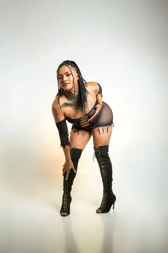 Valentina castro  - latina