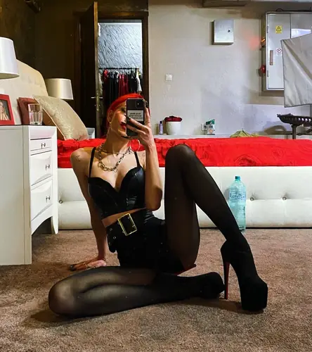 MissMonique - cbt