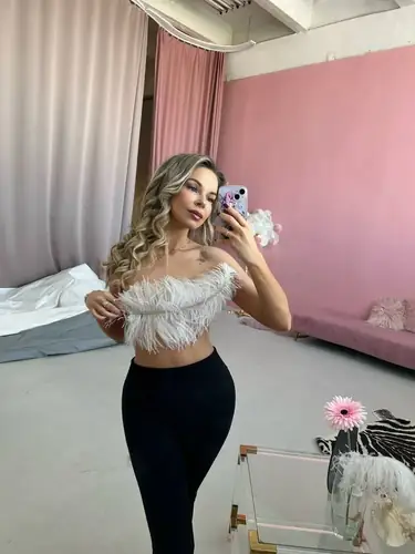 AnnaHere - bigass