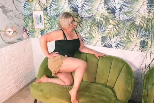 Shannon - masturbate