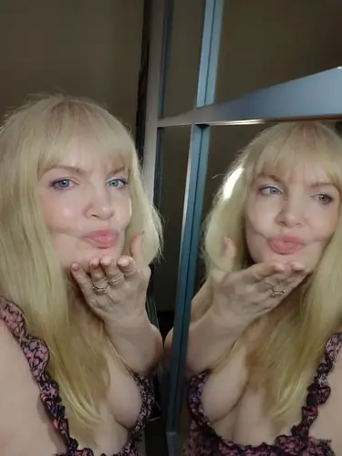 Nicole - erotic