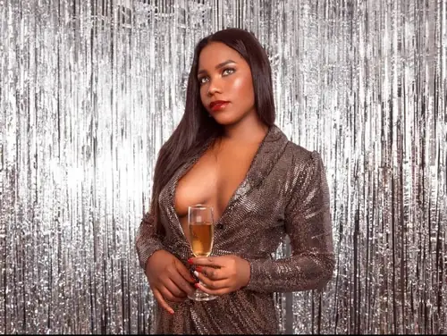 Analia Halls - cum